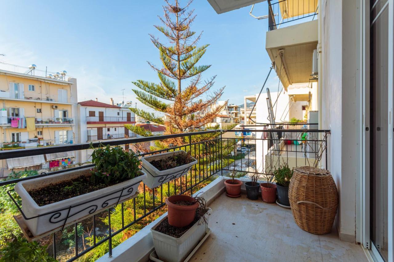 Bright Comfy Flat Near The Beach & The City Center Kalamáta Buitenkant foto